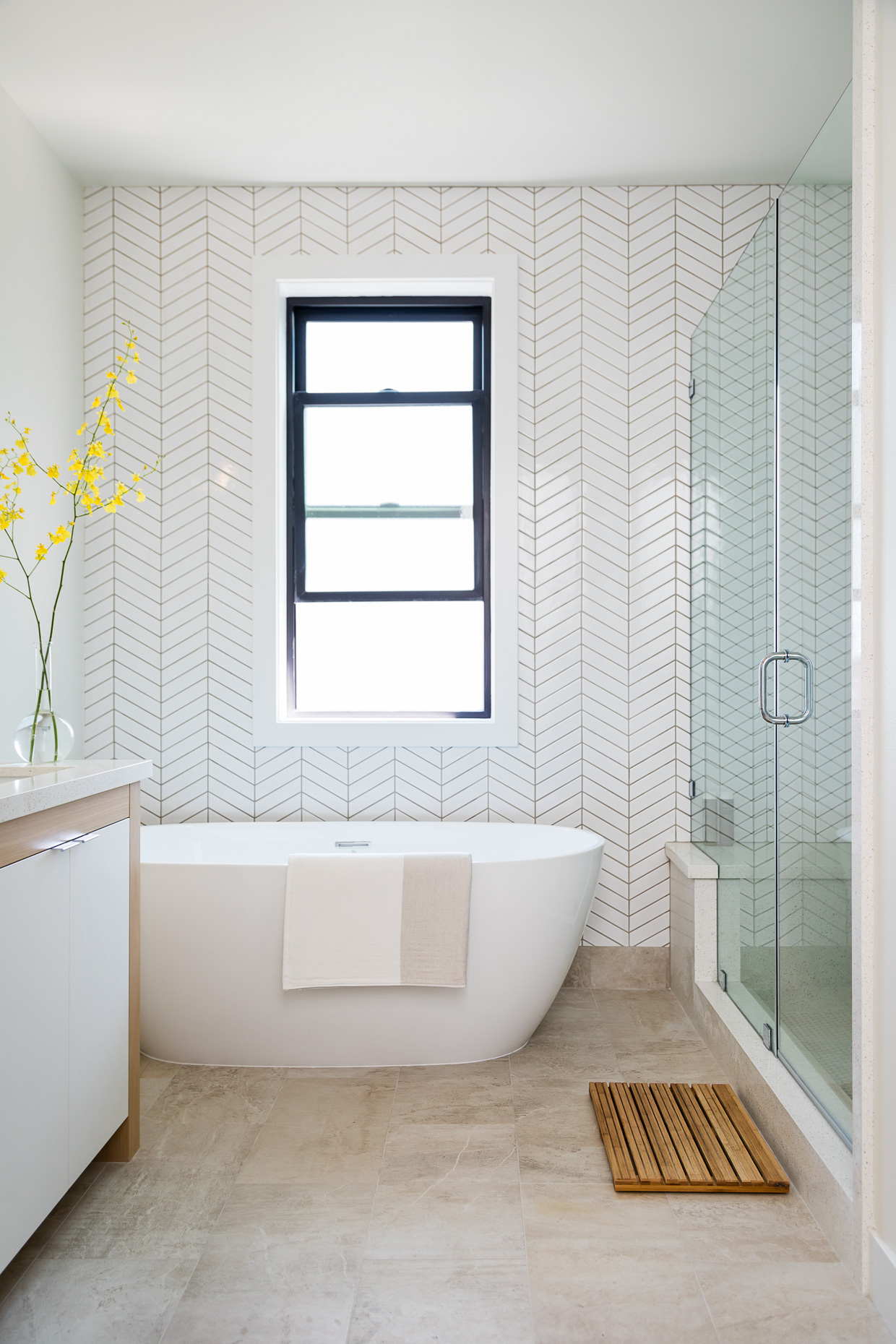 SiriBerting, SiriBertingPhotography,  Interiors, bathroom style, clean design, soaking tub, bath room decor